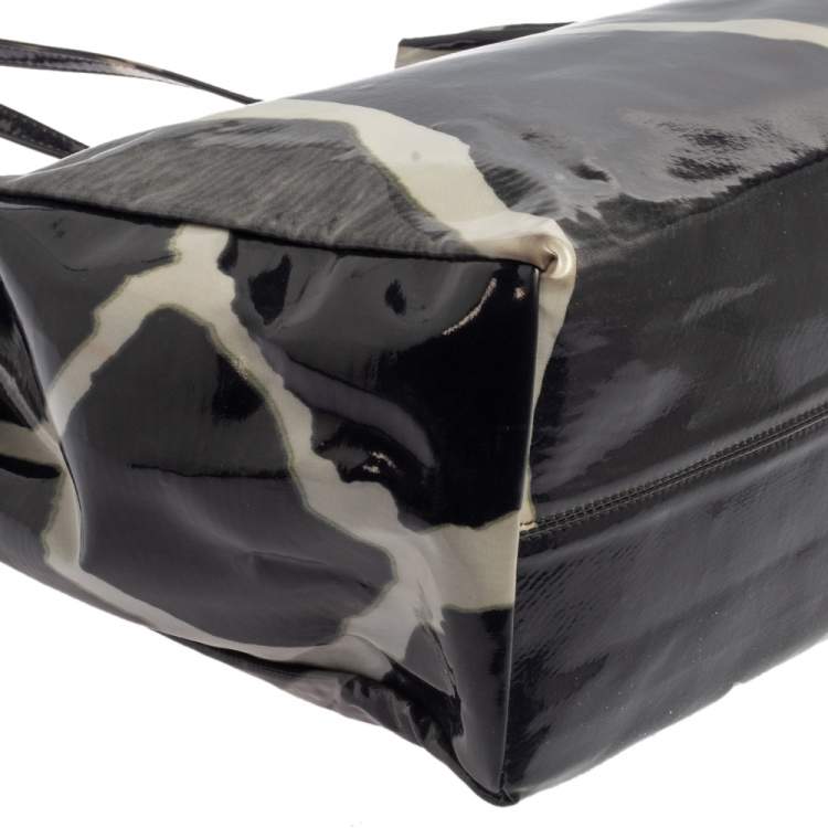 Pre Owned Roberto Cavalli Grey/Blue Printed PVC Tote 