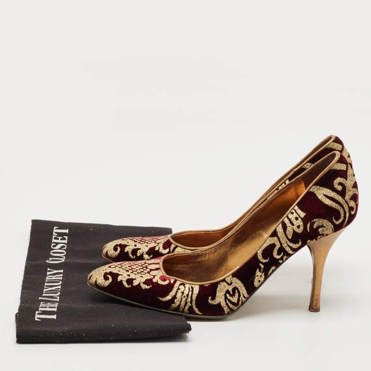 Pre Owned Roberto Cavalli Burgundy/Gold Leather and Velvet Round Toe Pumps Size 38.5