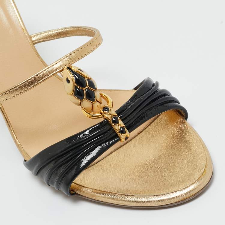 مملوكة مسبقًا Roberto Cavalli Gold/Black Leather and Patent Embellished Brooch Slide Sandals Size 39