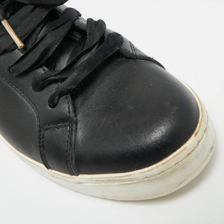 مملوكة مسبقًا Roberto Cavalli Size 38 Black Leather Low Top Sneakers