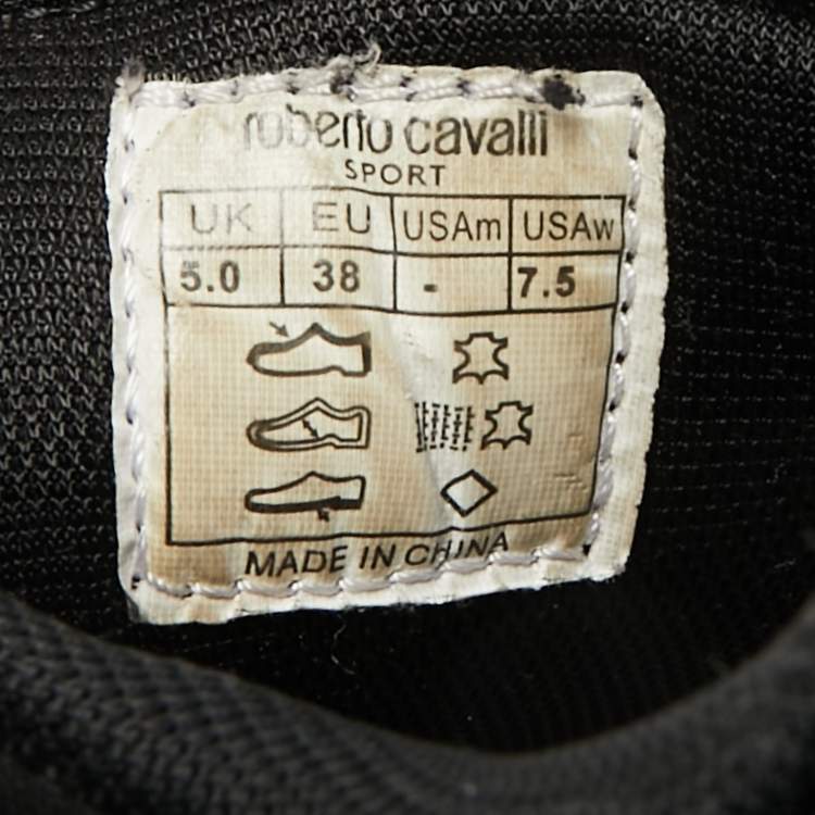 مملوكة مسبقًا Roberto Cavalli Size 38 Black Leather Low Top Sneakers