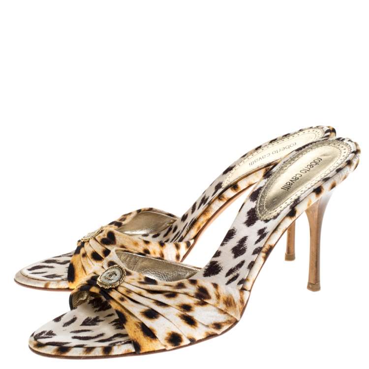 Pre Owned Roberto Cavalli Brown/Beige Leopard Print Canvas Open Toe Sandals Size 40.5