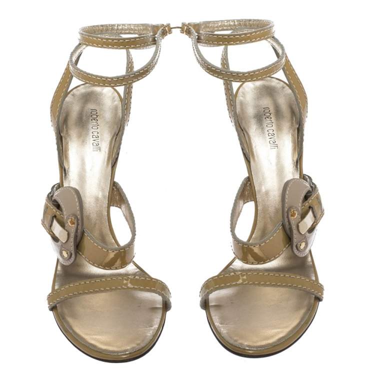 Pre Owned Roberto Cavalli Beige/Offwhite Patent And Raffia Buckle Embellished Ankle Wrap Sandals Size 39
