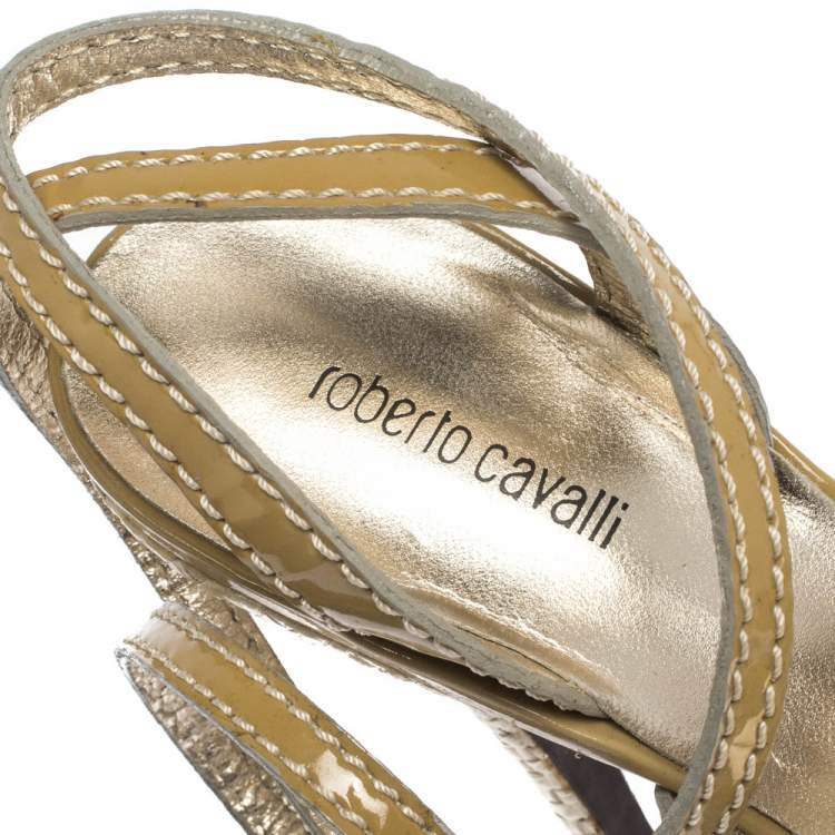 Pre Owned Roberto Cavalli Beige/Offwhite Patent And Raffia Buckle Embellished Ankle Wrap Sandals Size 39