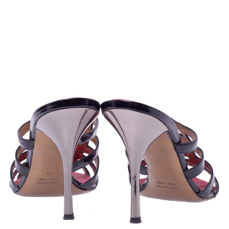 Pre Owned Roberto Cavalli Black Patent Leather Strappy Sandals Size 40