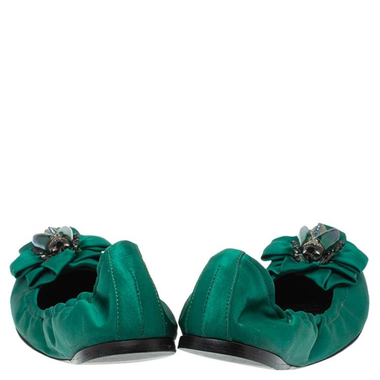 Pre Owned Roberto Cavalli Green Satin Bee Embellished Scrunch Ballet Flats Size 38