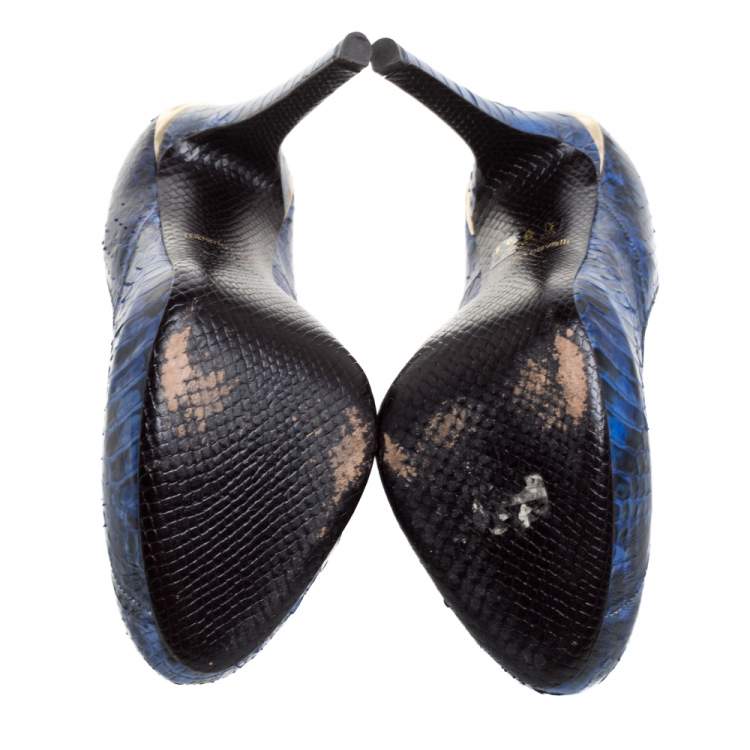 Pre Owned Roberto Cavalli Blue/Black Python Embossed Leather Platform Pumps Size 37