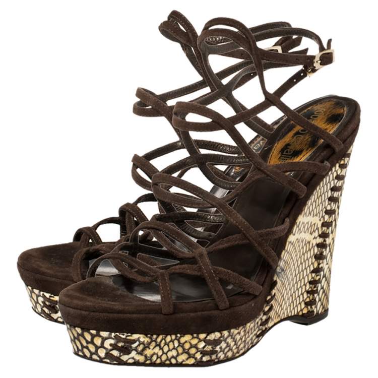 مملوكة مسبقًا Roberto Cavalli Brown Suede And Python Wedge Strappy Wedge Sandals Size 38.5