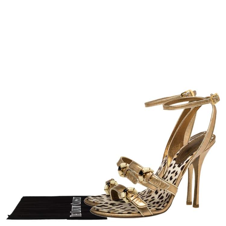 Pre Owned Roberto Cavalli Gold Patent Leather Buckle Detail Ankle Wrap Sandals Size 39
