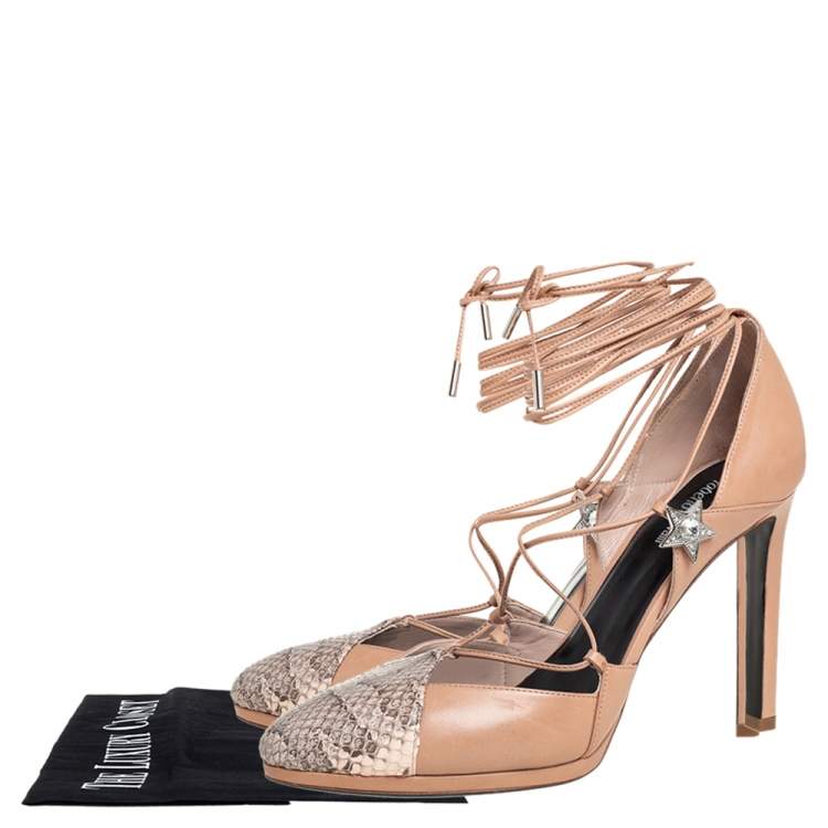 مملوكة مسبقًا Roberto Cavalli Beige Leather And Python Cap Toe Ankle Wrap Pumps Size 38