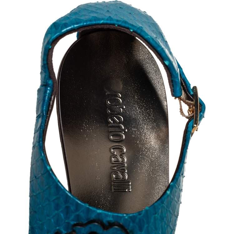 مملوكة مسبقًا Roberto Cavalli Blue Python Embossed Leather Logo Embellished Thong Flat Sandals Size 39