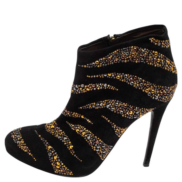 Pre Owned Roberto Cavalli Black Suede Studded Embellished Ankle Boots Size 40