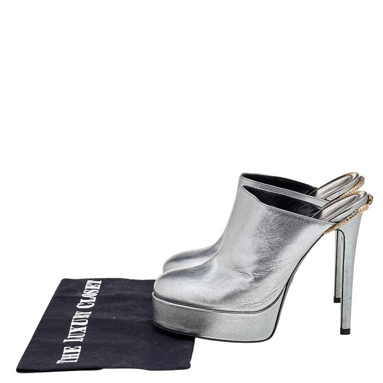 Pre Owned Roberto Cavalli Metallic Silver Leather Platform Mules Size 38