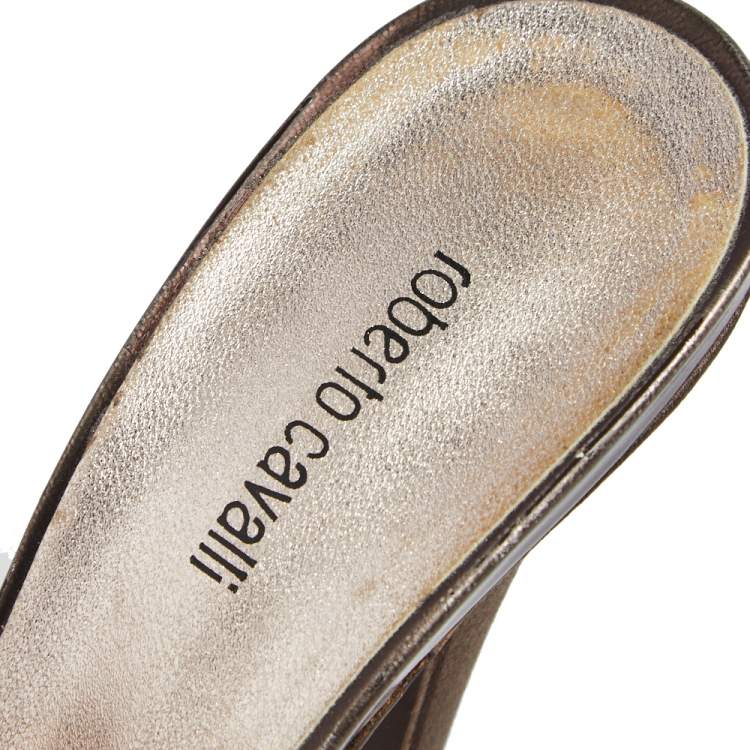 Pre Owned Roberto Cavalli Brown/Beige Leopard Print Fabric Cross Strap Sandals Size 35.5
