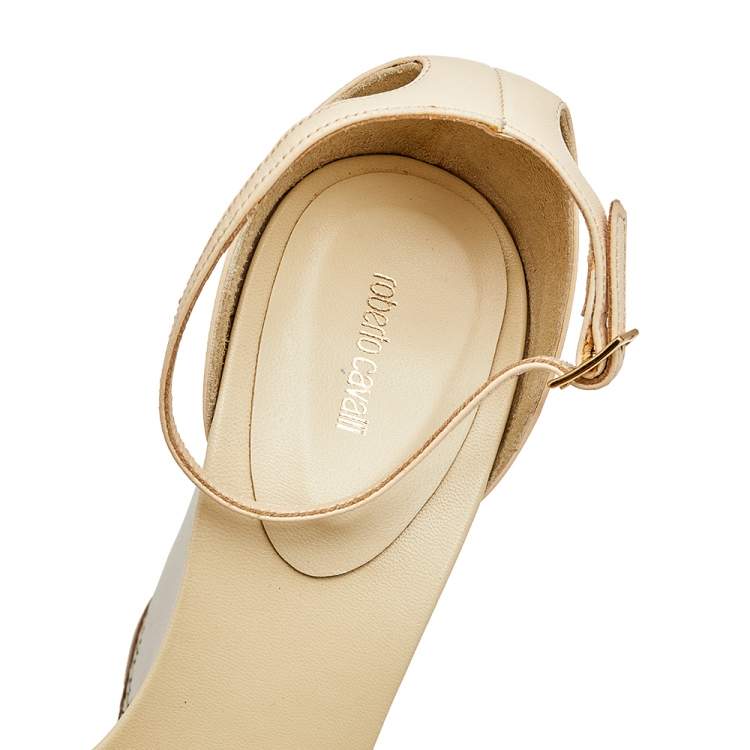 مملوكة مسبقًا Roberto Cavalli Cream Leather Wedge Sandals Size 40