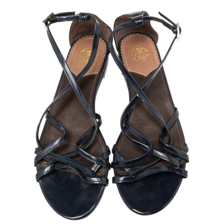 مملوكة مسبقًا Roberto Cavalli Navy Blue Leather Strappy Flat Sandals Size 38