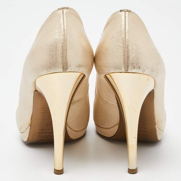 Pre Owned Roberto Cavalli Metallic Gold Leather Peep Toe Pumps Size 37