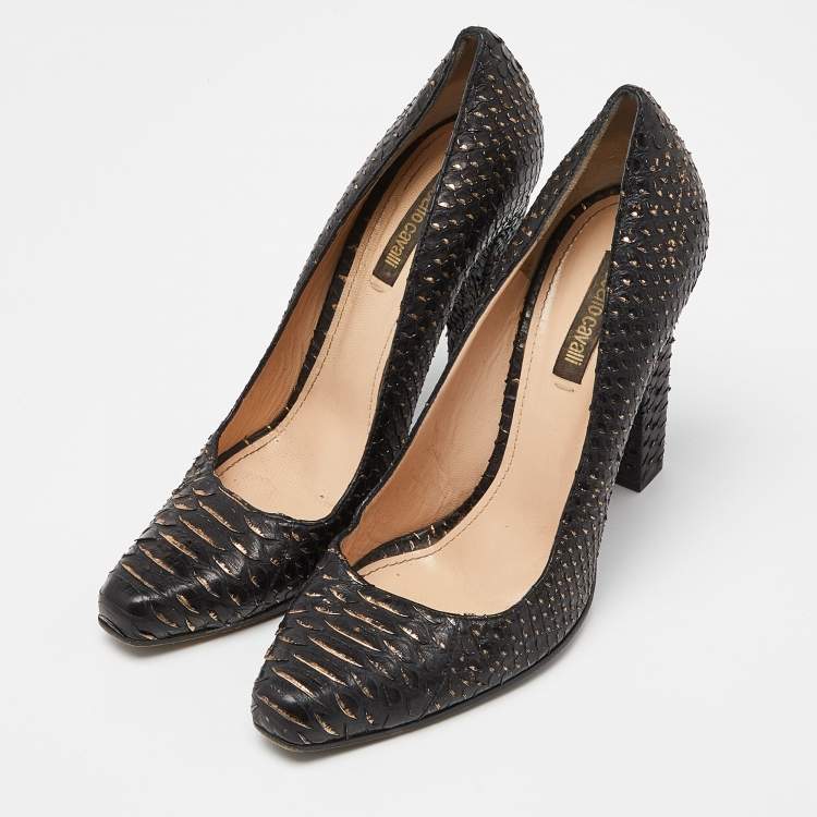 Pre Owned Roberto Cavalli Black/Gold Watersnake Leather Block Heel Pumps Size 39