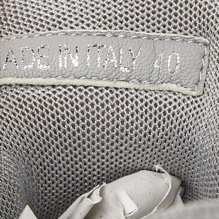 Pre Owned Roberto Cavalli Silver Calfhair and Laminated Leather V1per Lace Up Sneakers Size 40
