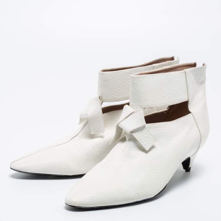 Pre Owned Rochas White Leather Kitten Heel Booties Size 37 