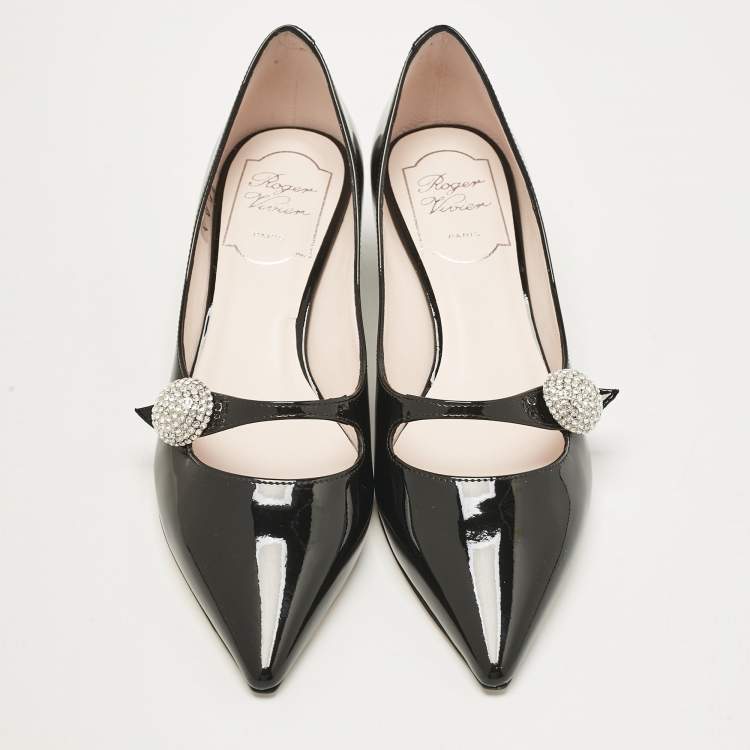 Pre Owned Roger Vivier Black Patent Leather Courbette Mary Jane Pumps Size 35