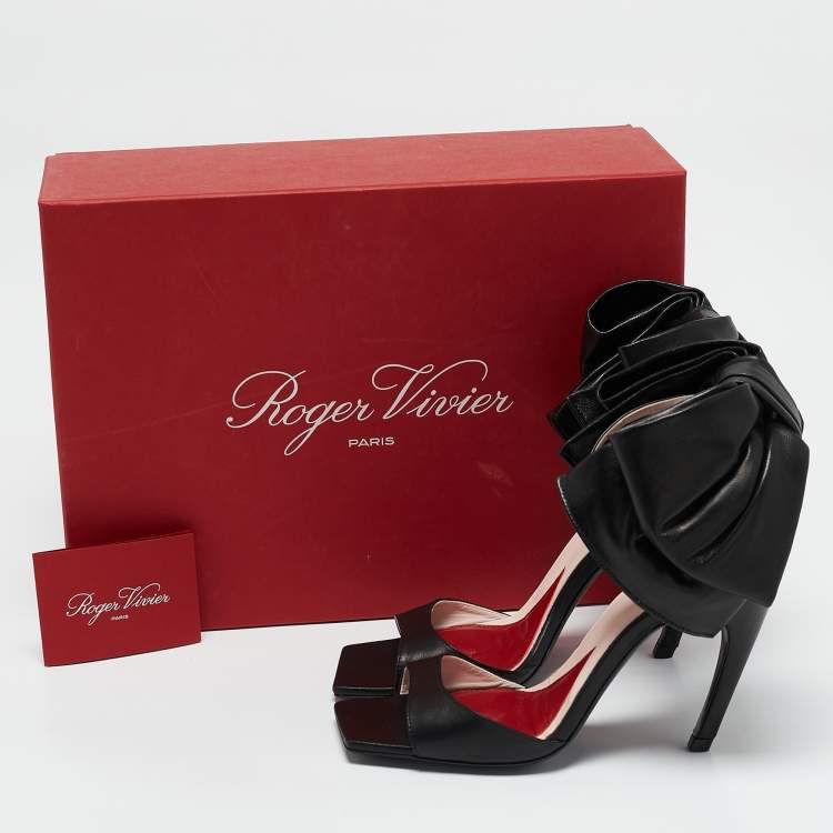Pre Owned Roger Vivier Black Leather Viv' Choc Back Bow Sandals Size 38