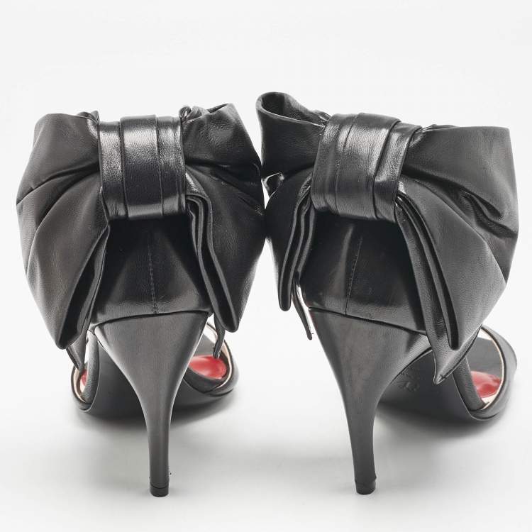 Pre Owned Roger Vivier Black Leather Viv' Choc Back Bow Sandals Size 39