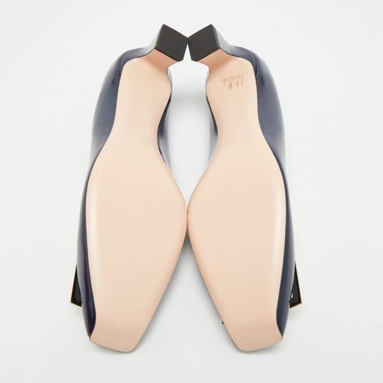 Pre Owned Roger Vivier Trompette Size 40.5 Navy Blue Patent Leather Pumps