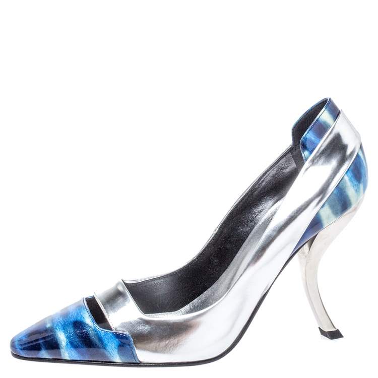 Pre Owned Roger Viver Sliver/Blue Glitter Leather Pointed Toe Pumps Size 36