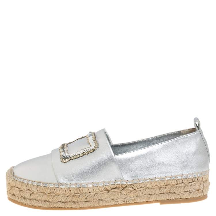 Pre Owned Roger Vivier Metallic Silver Bead and Sequin Embellished Espadrille Flats Size 39