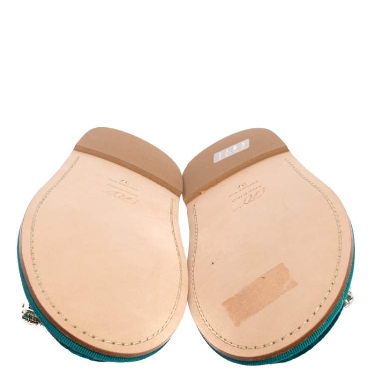 Pre Owned Roger Vivier Green Velvet Hotel Vivier Crystal-Embellished Flat Slippers Size 37