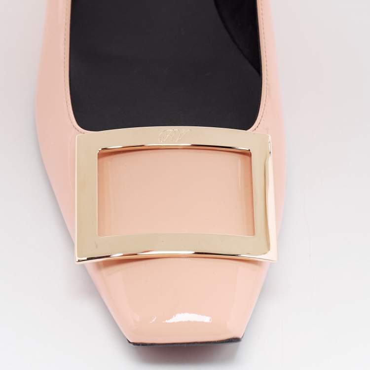 مملوكة مسبقًا Roger Vivier Beige Patent Leather Trompette Ballet Flats Size 41