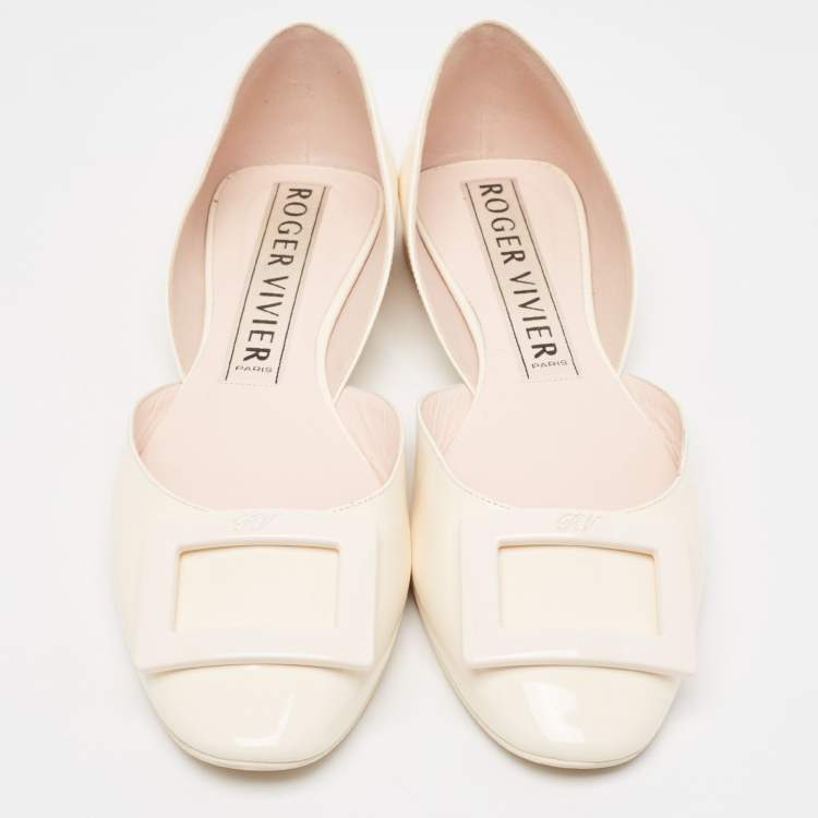 Pre Owned Roger Vivier Cream Patent Leather Trompette D'orsay Flats Size 40.5