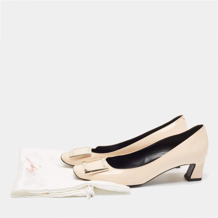 Pre Owned Roger Vivier Cream Patent Leather Belle Vivier Block Heel Pumps Size 38