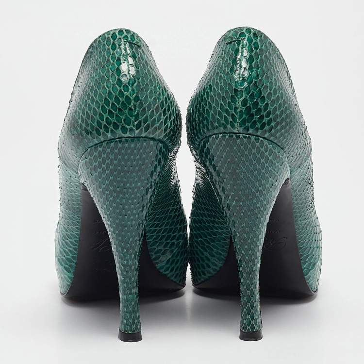 Pre Owned Roger Vivier Green Snakeskin Leather Peep Toe Pumps Size 37.5