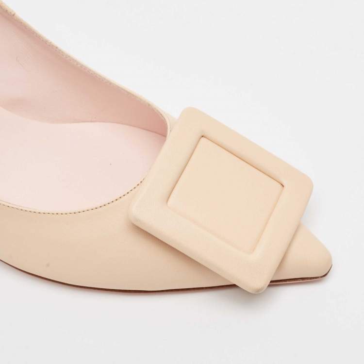 Pre Owned Roger Vivier Beige Leather Viv' in the city Pointed Toe Pumps Size 39