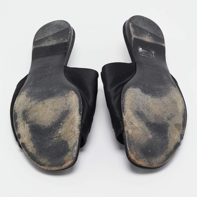 Pre Owned Roger Vivier Black Satin Crystal Embellished Flat Mules Size 40