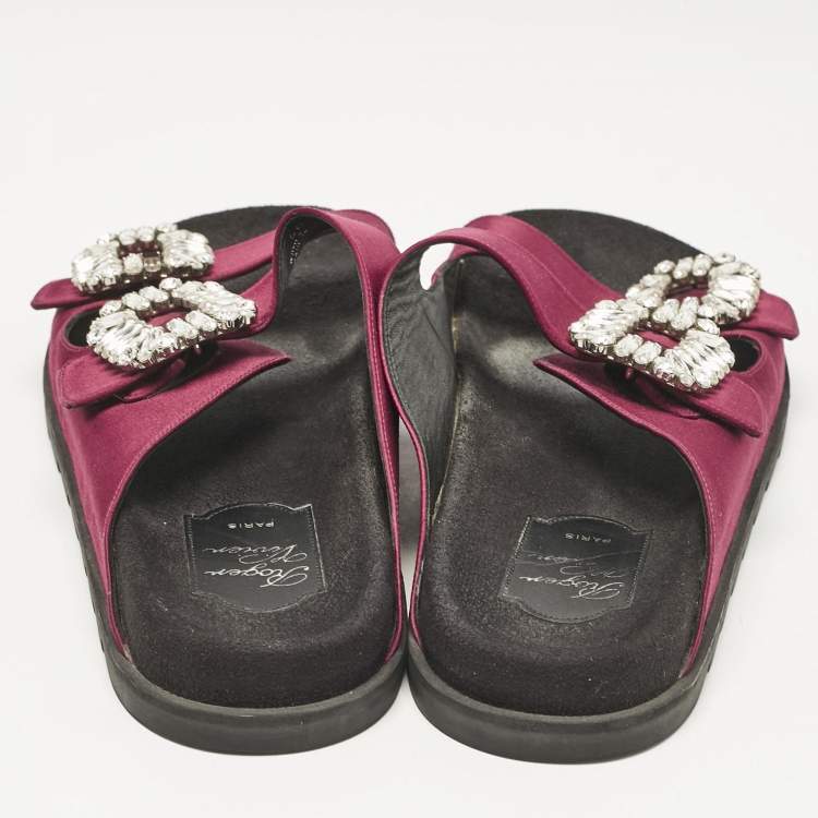 Pre Owned Roger Vivier Burgundy Satin Slidy Viv Flat Sandals Size 40         