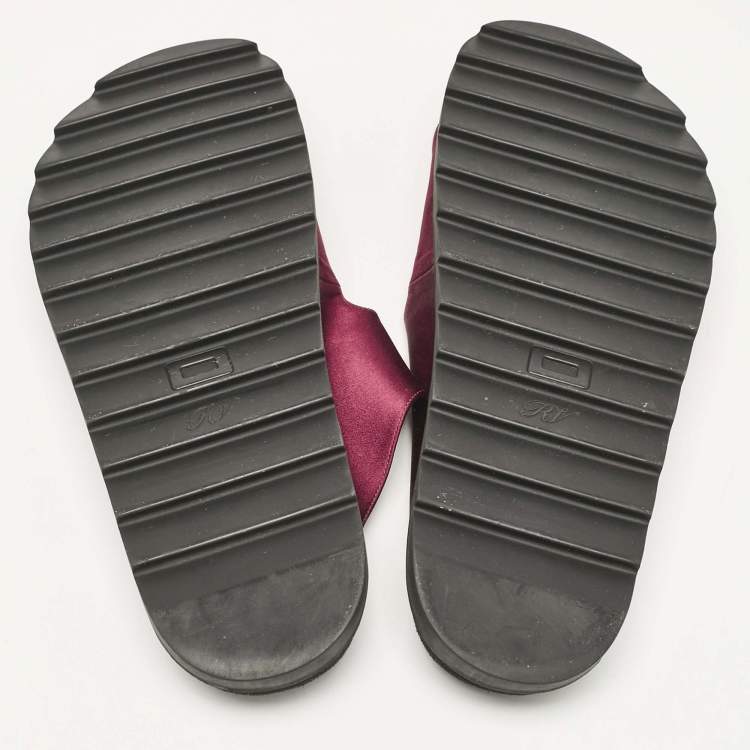 Pre Owned Roger Vivier Burgundy Satin Slidy Viv Flat Sandals Size 40         