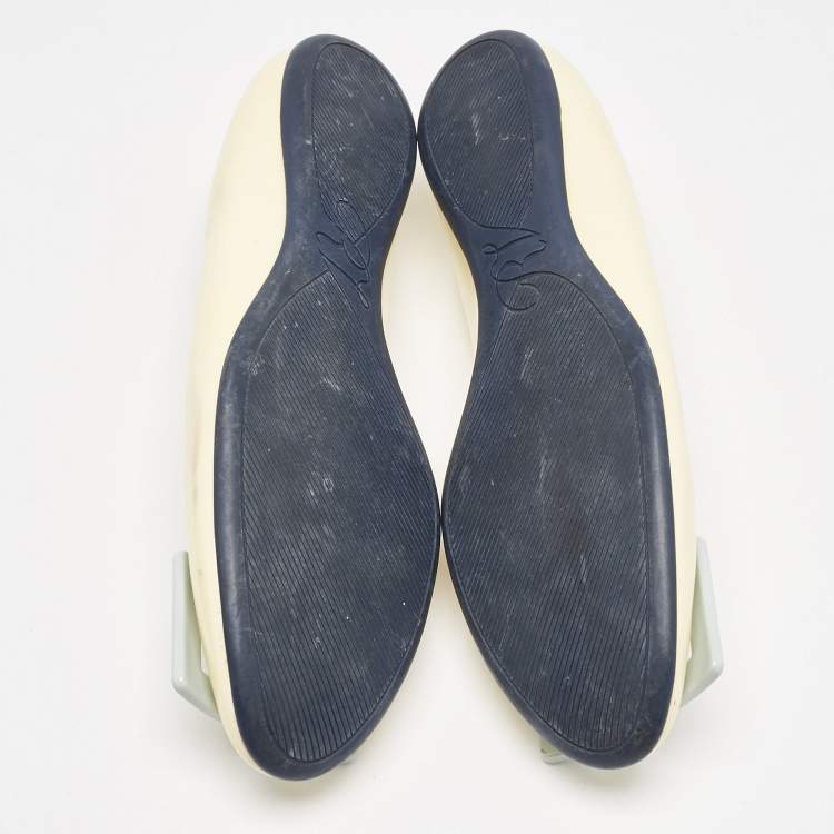 Pre Owned Roger Vivier Yellow Patent Leather Trompette Ballet Flats Size 39