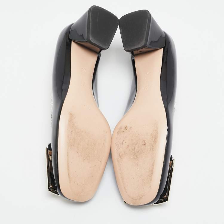 مملوكة مسبقًا Roger Vivier Black Patent Leather Belle Vivier Block Heel Pumps Size 37