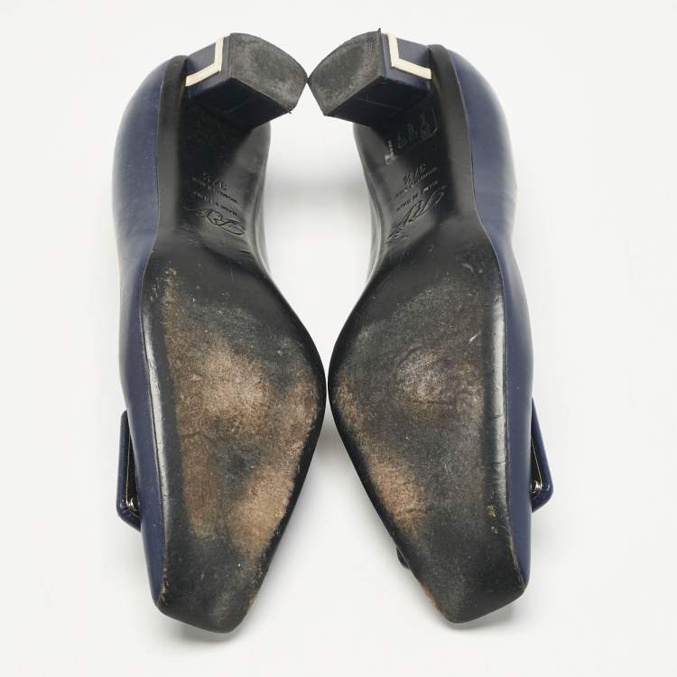 Pre Owned Roger Vivier Navy Blue Leather Buckle Detail Pumps Size 37.5