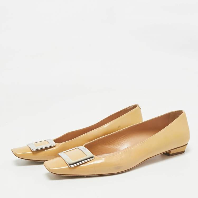 Pre Owned Roger Vivier Beige Leather Trompette Flats Size 40.5