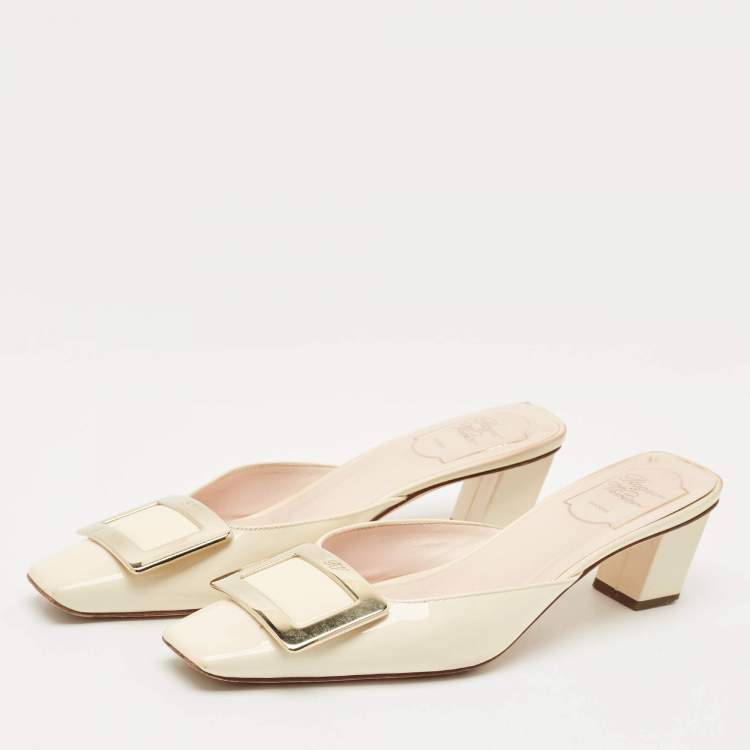 Pre Owned Roger Vivier Cream Patent Leather Belle Vivier Mules Size 37