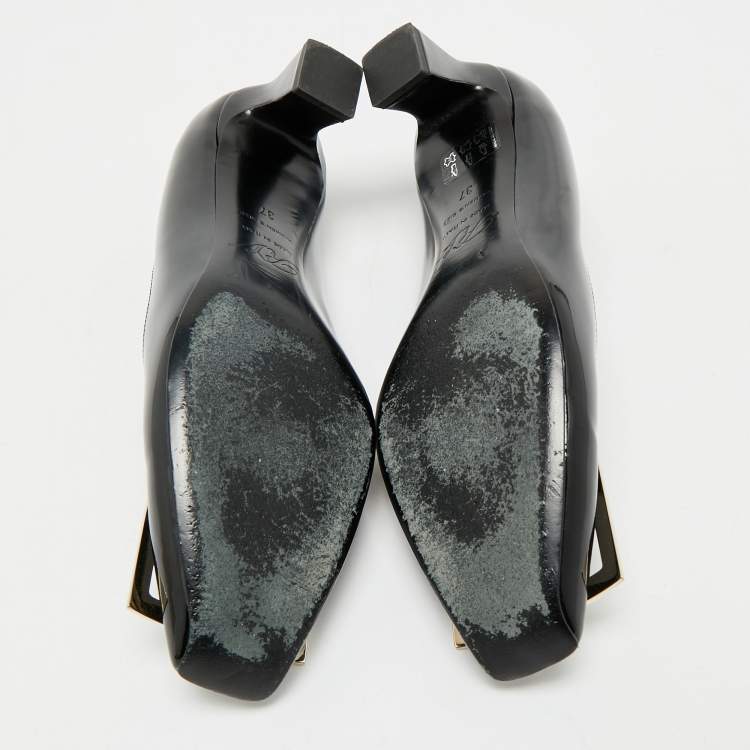 Pre Owned Roger Vivier Black Patent Leather Trompette Pumps Size 37