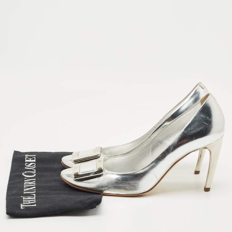 Pre Owned Roger Vivier Silver Leather Trompette Pumps Size 41
