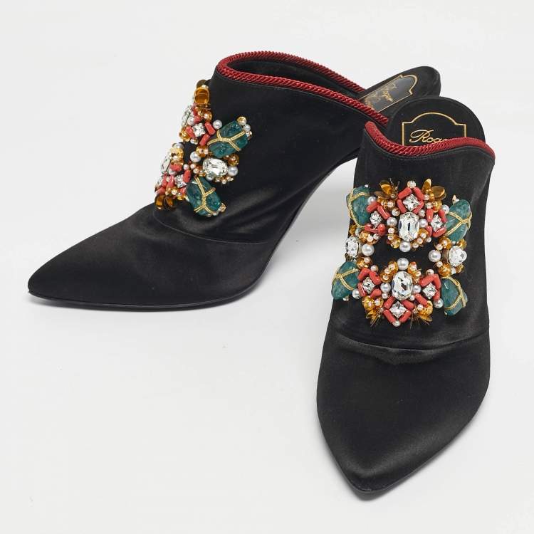 Pre Owned Roger Vivier Black Satin Crystals Embellished Mules Size 39