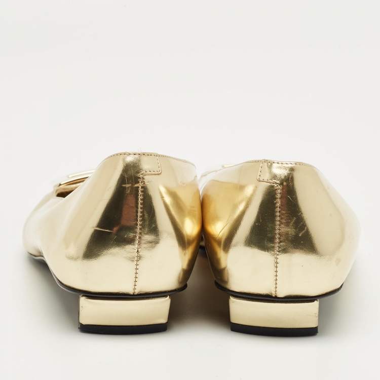 مملوكة مسبقًا Roger Vivier Gold Patent Leather Belle Vivier Ballet Flats Size 38.5