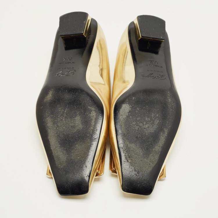 مملوكة مسبقًا Roger Vivier Gold Patent Leather Belle Vivier Ballet Flats Size 38.5