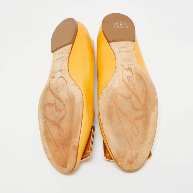 Pre Owned Roger Vivier Yellow Leather Trompette Ballet Flats Size 38.5